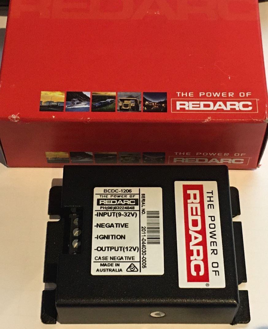 REDARC 6A DC TO DC BATTERY CHARGER - BCDC1206
