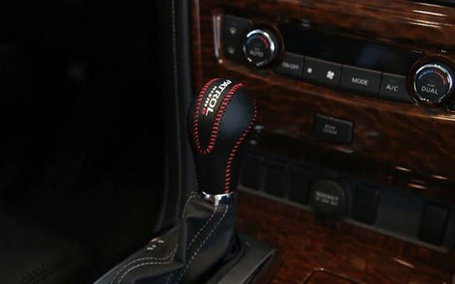 Hand Stitched Leather Car Gear Shift Knob For Nissan Patrol Y62 2016 2017 2018 B
