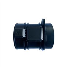 5WK97022 MAF Mass Air Flow Meter Sensor for Renault Master Nissan NV400 Opel Movano Vauxhall Movano Mk 8200914647