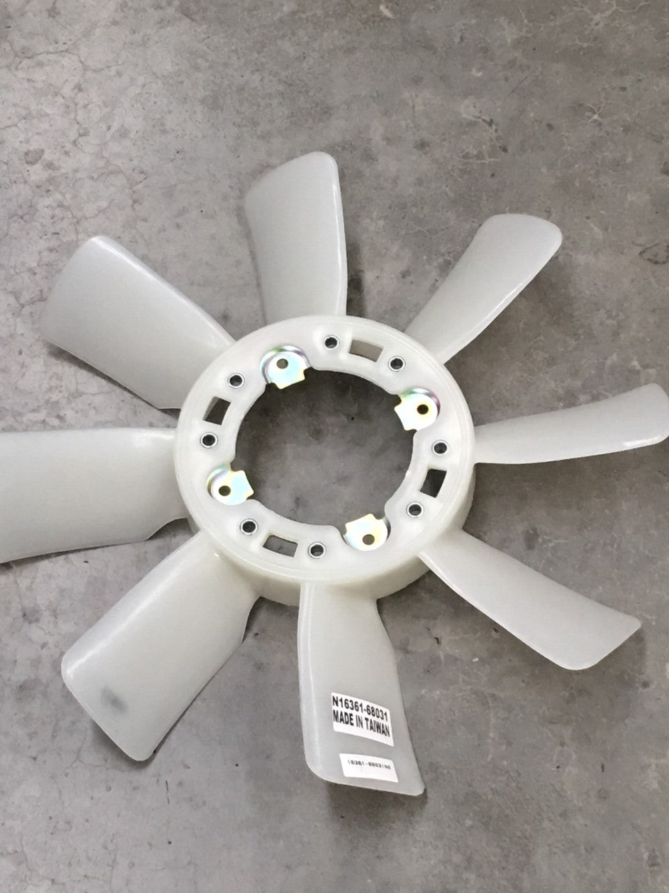 TOYOTA LANDCRUISER 2H FAN BLADE P/N 16361-68031NG