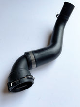 Lower Bottom Radiator Hose for Range Rover 2006 - 2009 4.4 V8